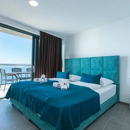 Apartment Seaside With A Swimming Pool Brela, Makarska - 20229 *