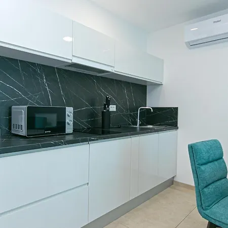 Seaside With A Swimming Pool Brela, Makarska - 20229 Apartment Brela