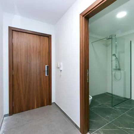 Seaside With A Swimming Pool Brela, Makarska - 20229 Apartment *