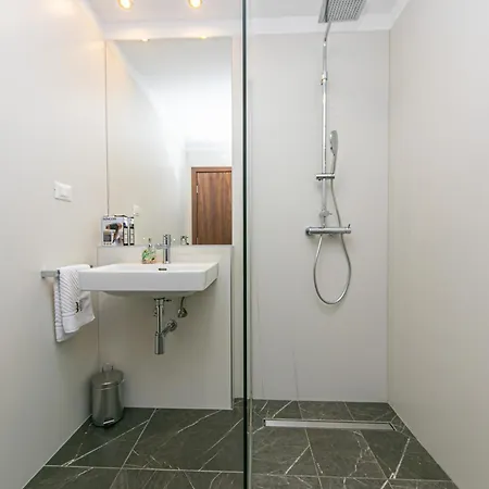 Apartment Seaside With A Swimming Pool Brela, Makarska - 20229 Brela