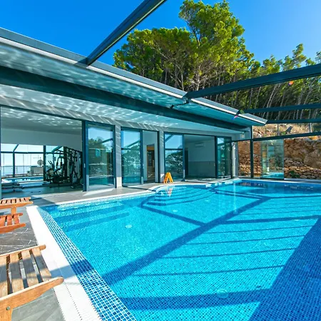 Seaside With A Swimming Pool Brela, Makarska - 20229 * Brela